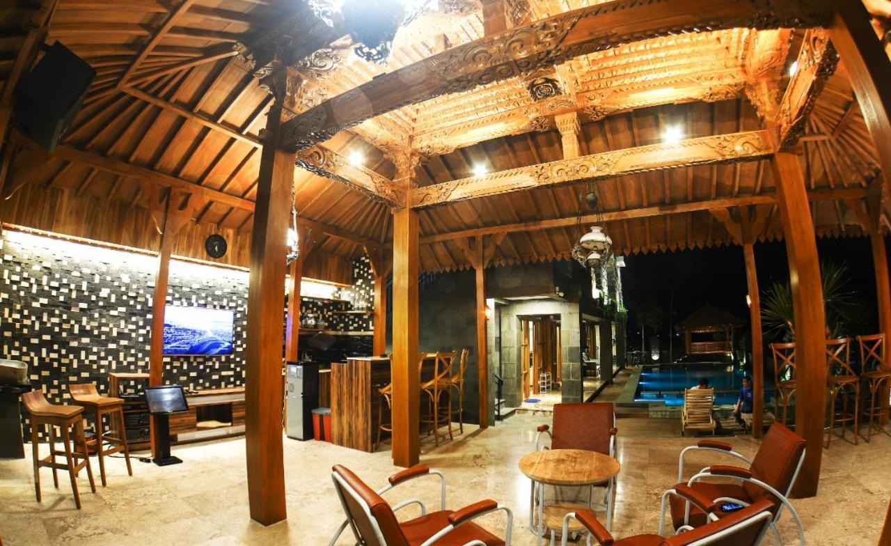 Joglo Jawa Jepara Exterior photo